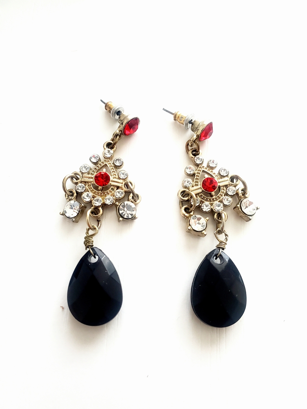 Dramatic Black Teardrop & Red Crystal Dangle Earrings - 90s